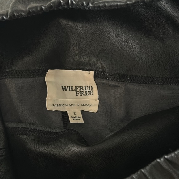 Aritzia Daria Leggings - Picture 6 of 8